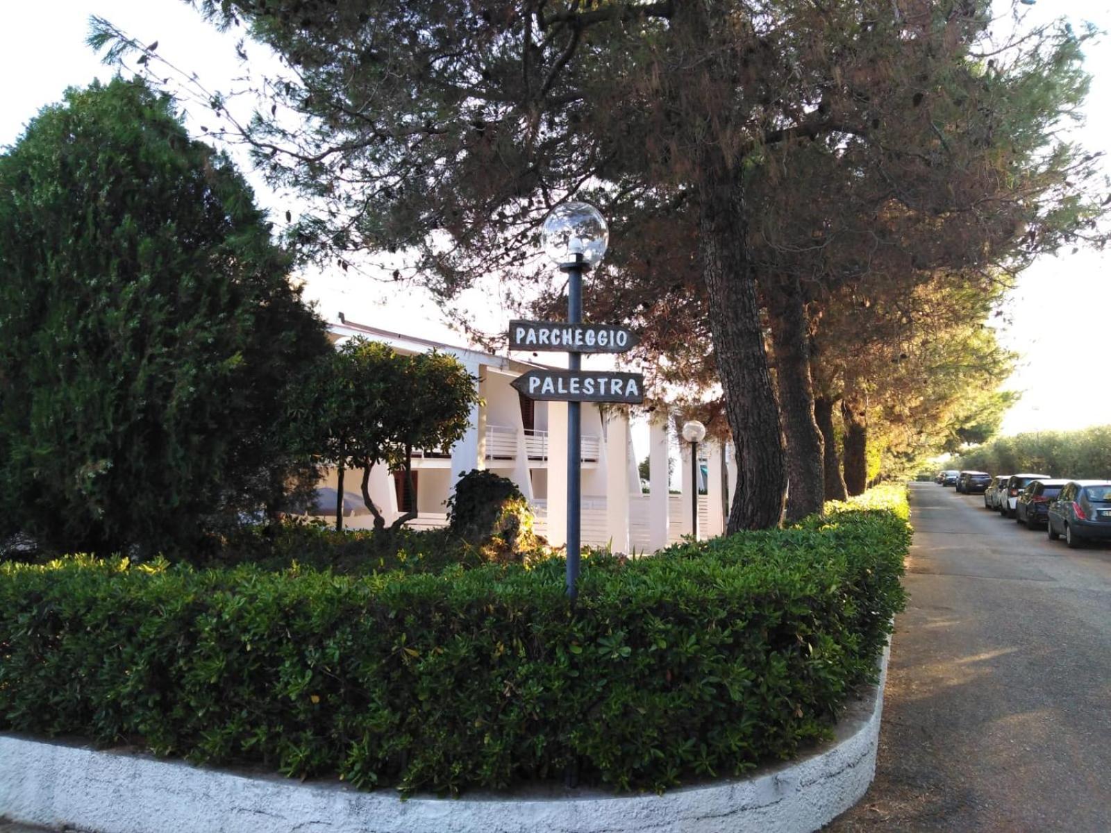 Raggio Di Sole Aparthotel Alberobello Exterior photo