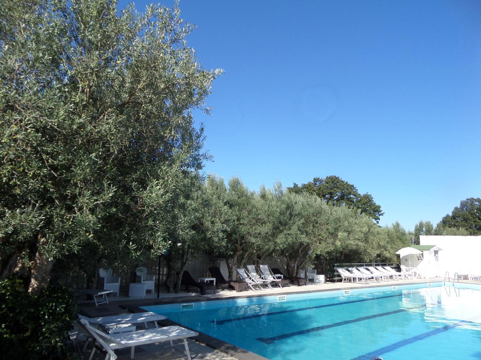 Raggio Di Sole Aparthotel Alberobello Exterior photo