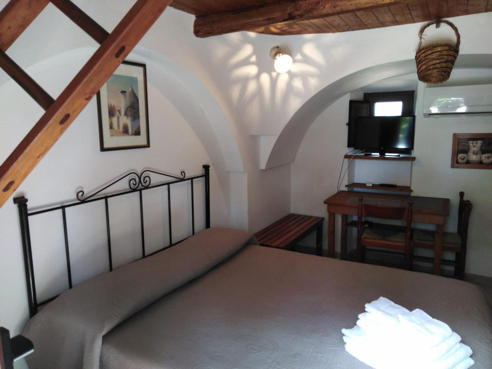 Raggio Di Sole Aparthotel Alberobello Exterior photo
